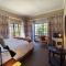 Rawlingsons Country House
