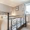 2 Bed in Padstow oc-p00254
