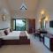 8fold-Pinecrest By LaRiSa, Bhimtal