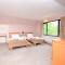 4 Bed in Cromer oc-kt116