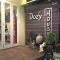 Dozy Lamoon House