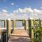Evershore House -Pool, Parking, Dock!