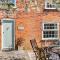 2 Bed in Holt oc-jp6352