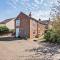 2 Bed in Holt oc-jp6352