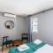 Trendy 2BR Duplex De Waterkant by CTHA