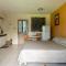 Foto: Point Village Beach Studios & Suites 86/94