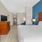 Comfort Inn & Suites Red Oak - Dallas Area