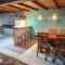 Casa Abade - 4 Quartos - Excelente Localização