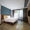 3 Door Hotel