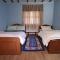 BJs Farmhouse