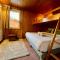 Chalet - Apt 5pax au pied des pistes - parking - skiroom - cheminée - balcons