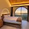 HappyNest Glamping and Villa Dieng