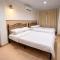 Kanza Beach Inn