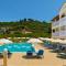 Manousis ApartHotel