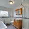 2 Bed in Mumbles oc-hh1201