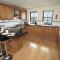 4 Bed in Gower oc-hh151