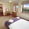 4 Bed in Gower oc-hh151