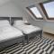 4 Bed in Mumbles oc-hh1209