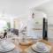 Aquamarine - modern & bright Huskisson townhouse