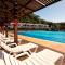 Villa di Acqua Hotel Parque Cascanéia