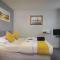 Royal Oakwell Hotel