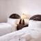 Azra Homes Famille uniquement