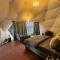 YOLO Outdoors - Riverside Luxury Domes & Glamping, Jispa