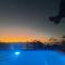 Sunset Lodge