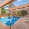 Kaleialoha 401 · KA 401 Spacious Studio w Mountain View Pool AC