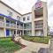 Motel 6-Columbus, OH - West - Columbus