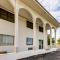 Motel 6 Waco - Lacy Lakeview