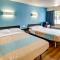 Motel 6 Waco - Lacy Lakeview