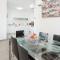 Foto: Stunning Apts in the Exciting Sarona Complex by Sea N' Rent 21/35