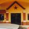 Scottish Inn & Suites Hobby Airport