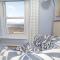 2 Bed in Mumbles oc-hh1203