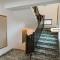 Suru Hotel & Restaurant