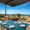 Seaview Garden Villa - Heated Pool & Sauna