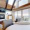 Spectacular Oceanfront Studio with Hot Tub & Loft