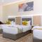 Diamond Corners Hotel