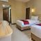 Sunflower Hotel Syariah near Juanda Airport