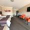 Sundowner Motel Hotel