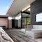 New Modern Holiday Home Near The Beach