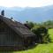 Haus am Wasserfall