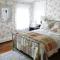 The Coolidge Corner Guest House: A Brookline Bed and Breakfast - Brookline