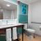 Wingate by Wyndham Geneva at SPIRE Academy