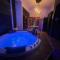 SUITE KASSIOPEE, romantisme, balnéo, sauna
