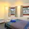 Currawong Lodge