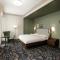 The Queen’s Cue, Stratford, A Tribute Portfolio Hotel The Queen’s Cue, Stratford, A Tribute Portfolio Hotel