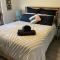 Captains Cottage - Pet Friendly Breakfast Included