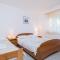 Apartments Maestral